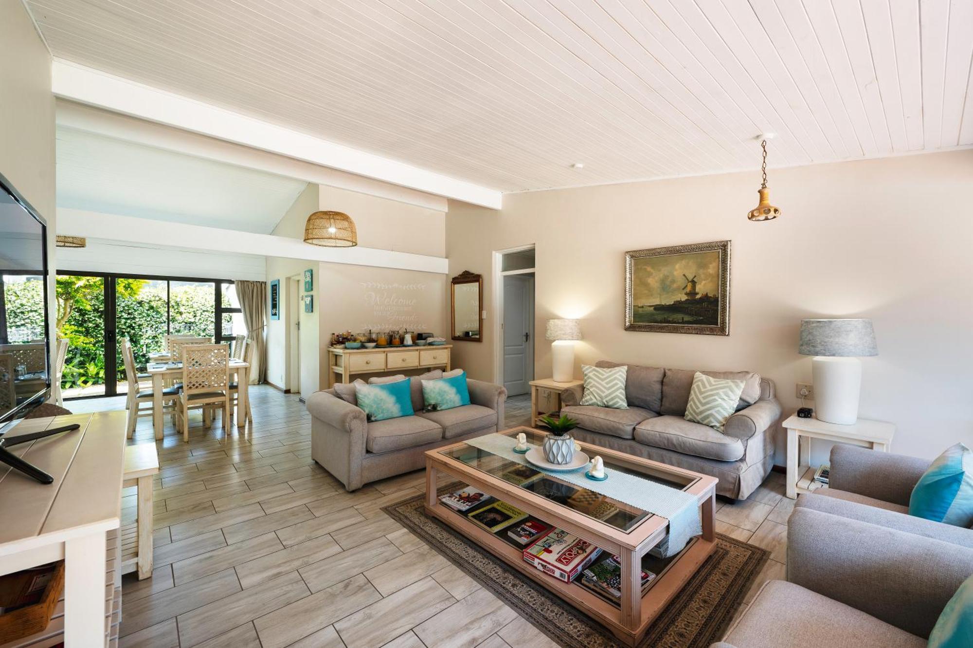 Admirals Lodge Guest House And Brightways Self Catering Apartments Порт Елизабет Екстериор снимка