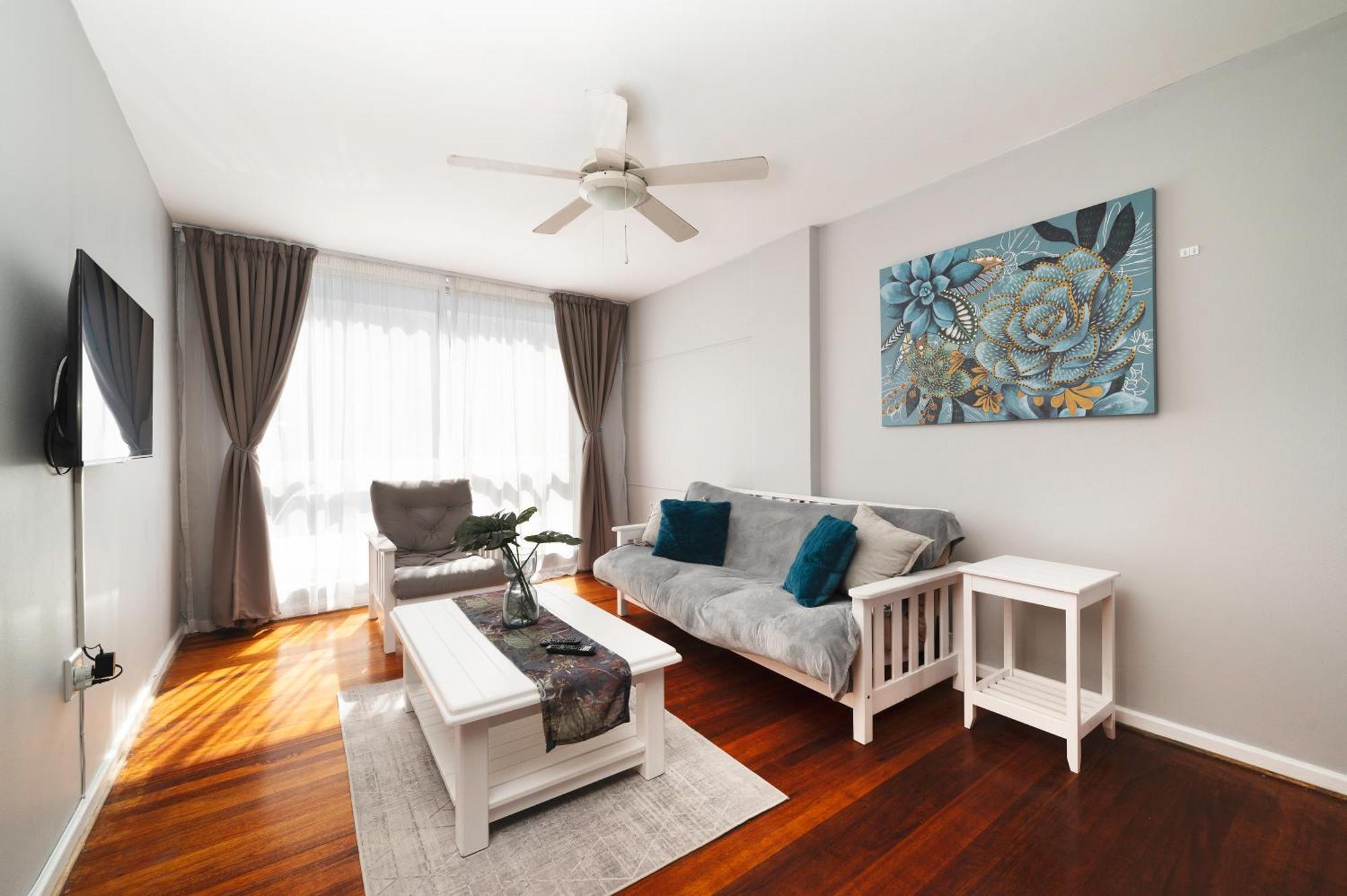 Admirals Lodge Guest House And Brightways Self Catering Apartments Порт Елизабет Екстериор снимка
