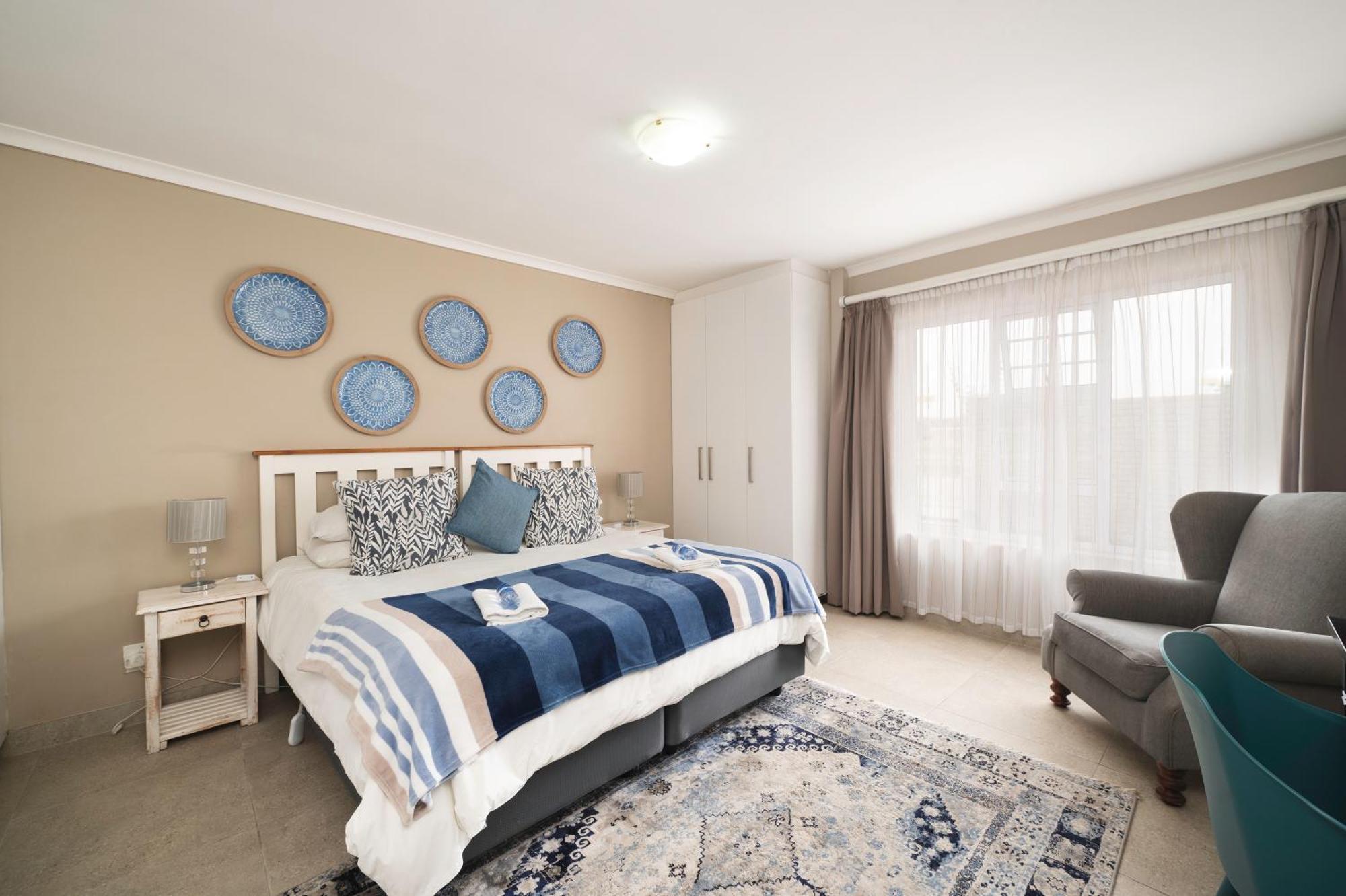 Admirals Lodge Guest House And Brightways Self Catering Apartments Порт Елизабет Екстериор снимка
