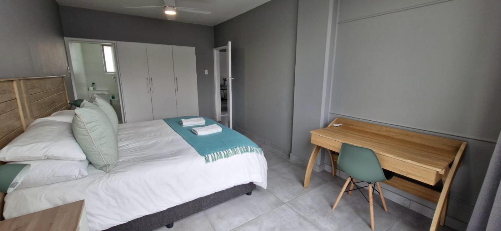 Admirals Lodge Guest House And Brightways Self Catering Apartments Порт Елизабет Стая снимка