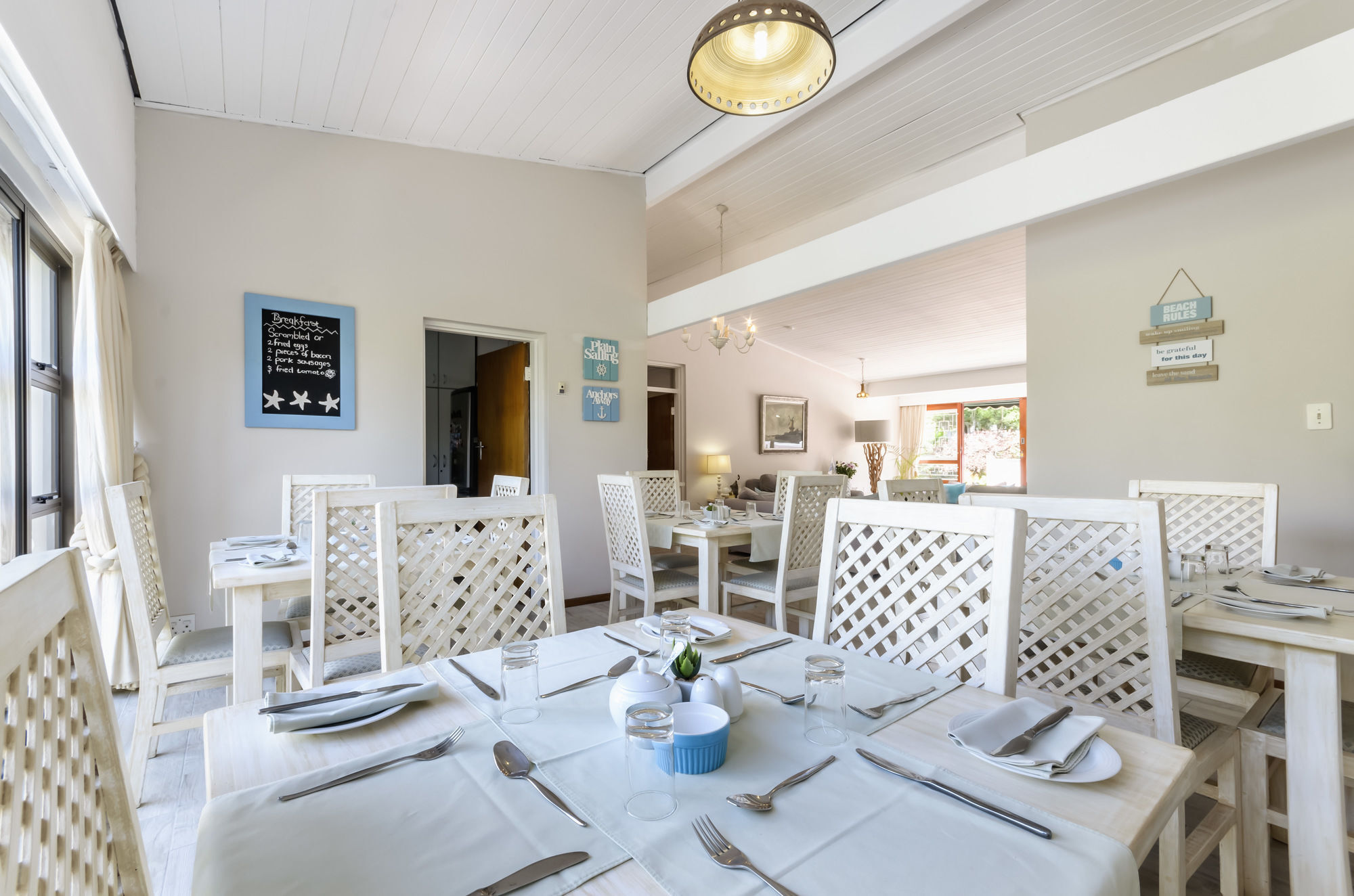 Admirals Lodge Guest House And Brightways Self Catering Apartments Порт Елизабет Екстериор снимка