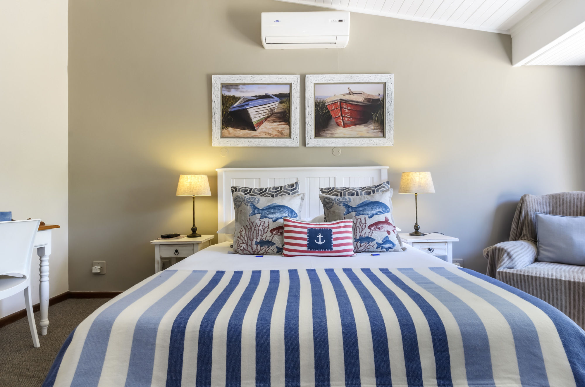 Admirals Lodge Guest House And Brightways Self Catering Apartments Порт Елизабет Екстериор снимка