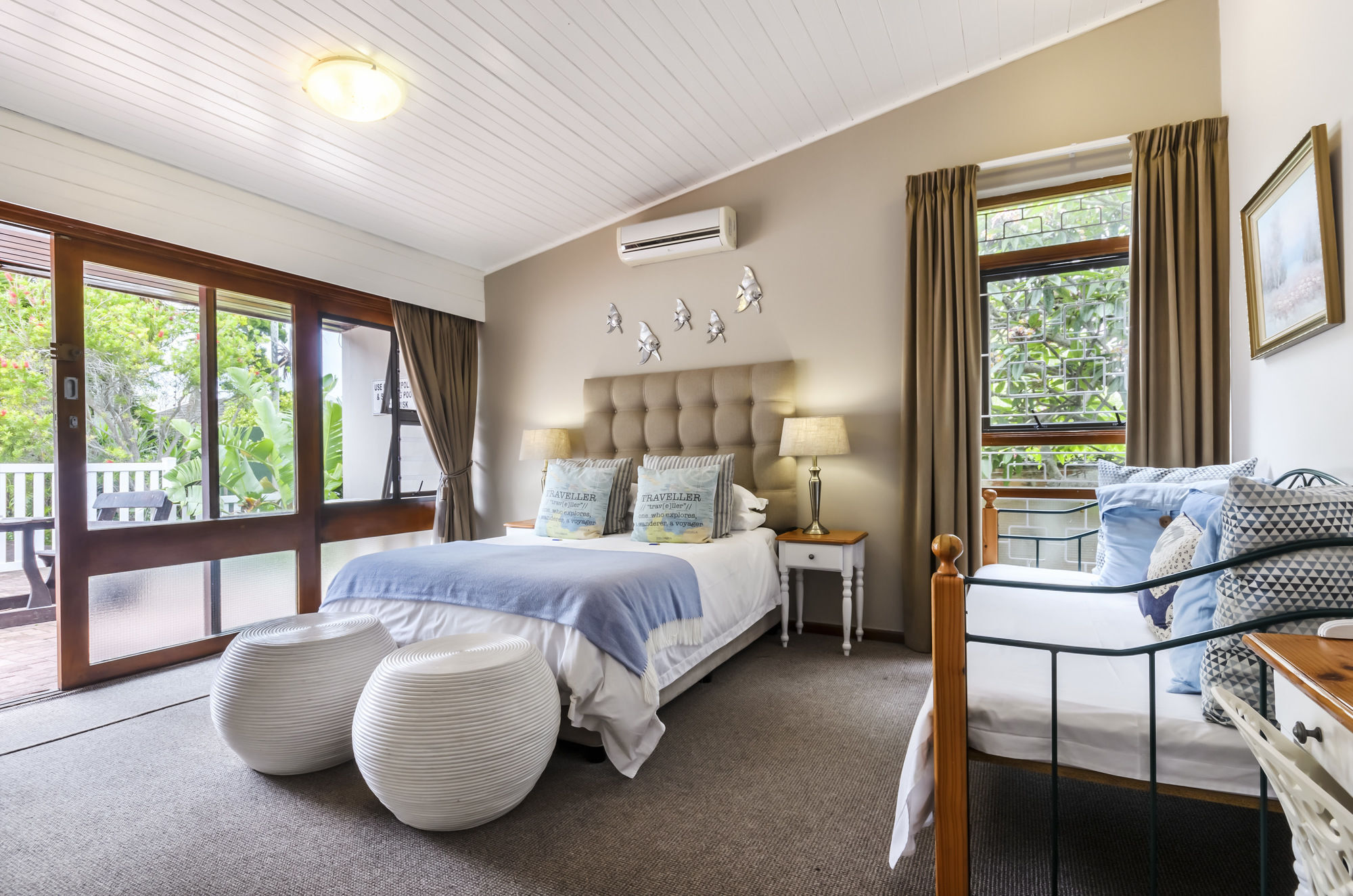 Admirals Lodge Guest House And Brightways Self Catering Apartments Порт Елизабет Екстериор снимка